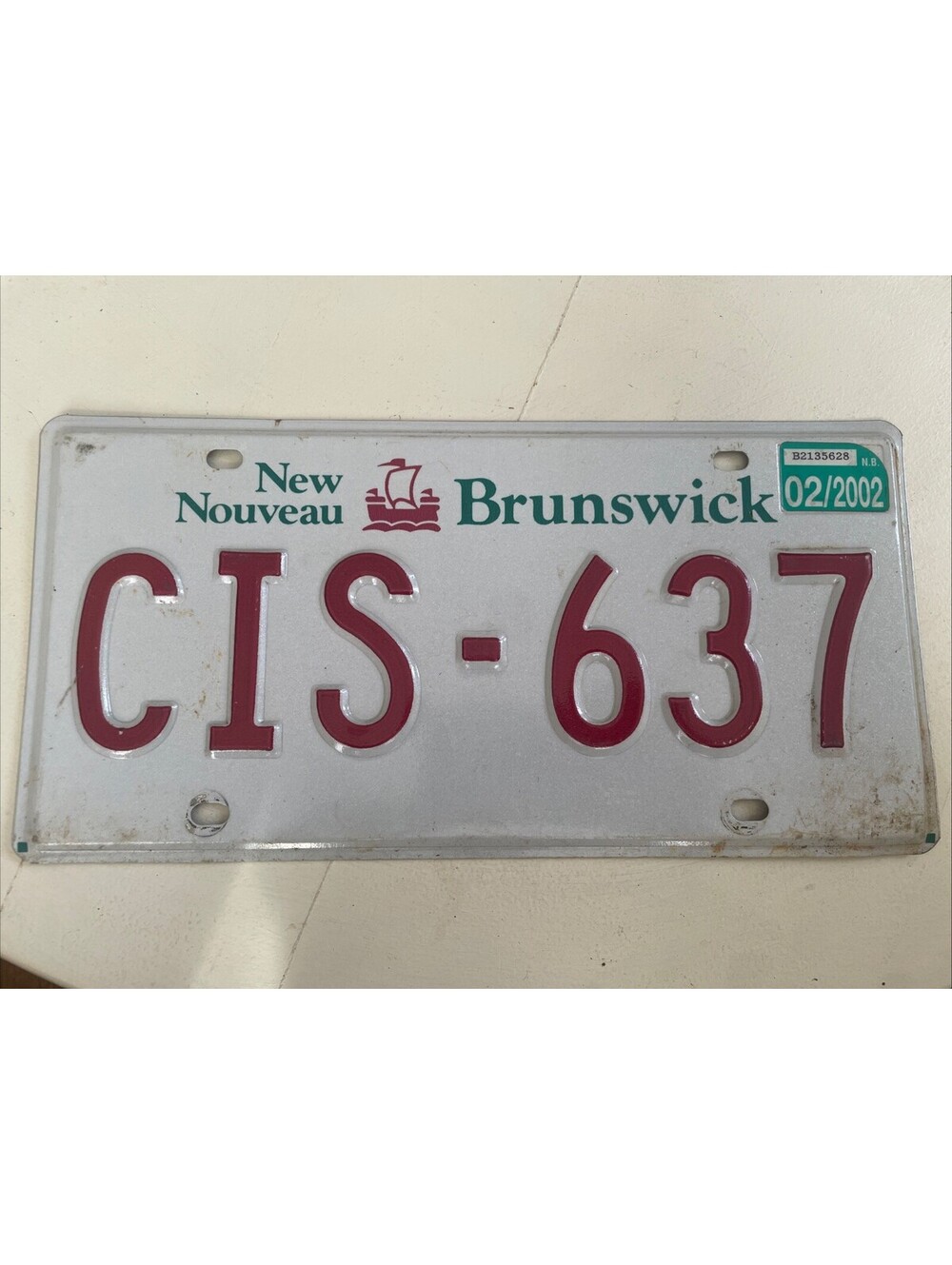 New Brunswick License Plate NB Canada Canadian Vintage Expired CIS 637 2002